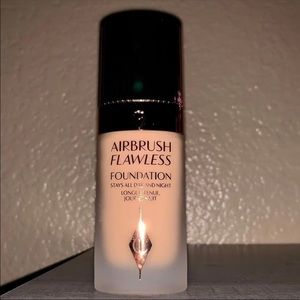 Charlotte Tilbury Flawless Foundation #7N